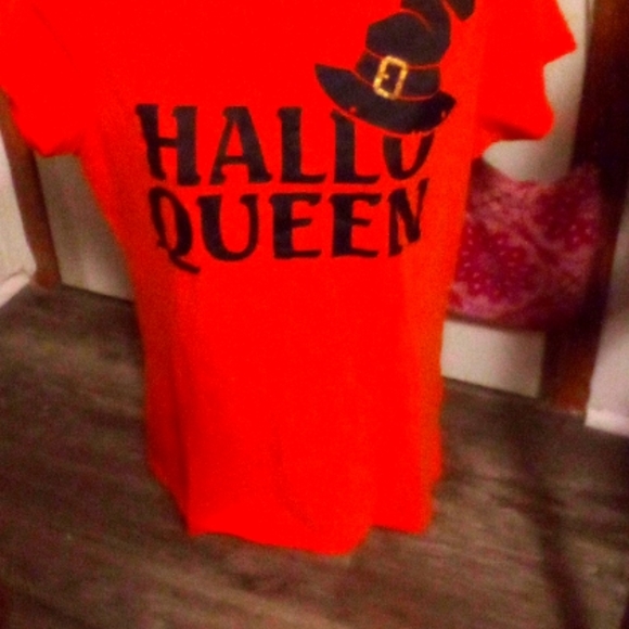 HalloQueen lady's tshirt - Picture 1 of 5